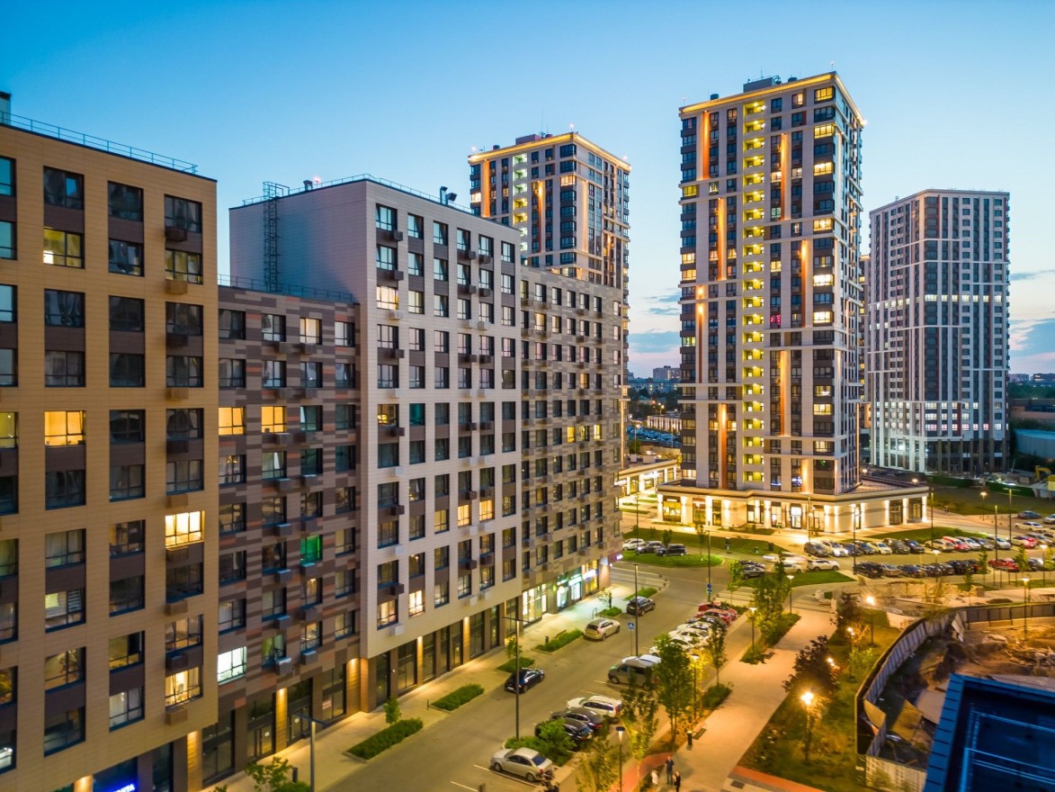 LIFE Варшавская