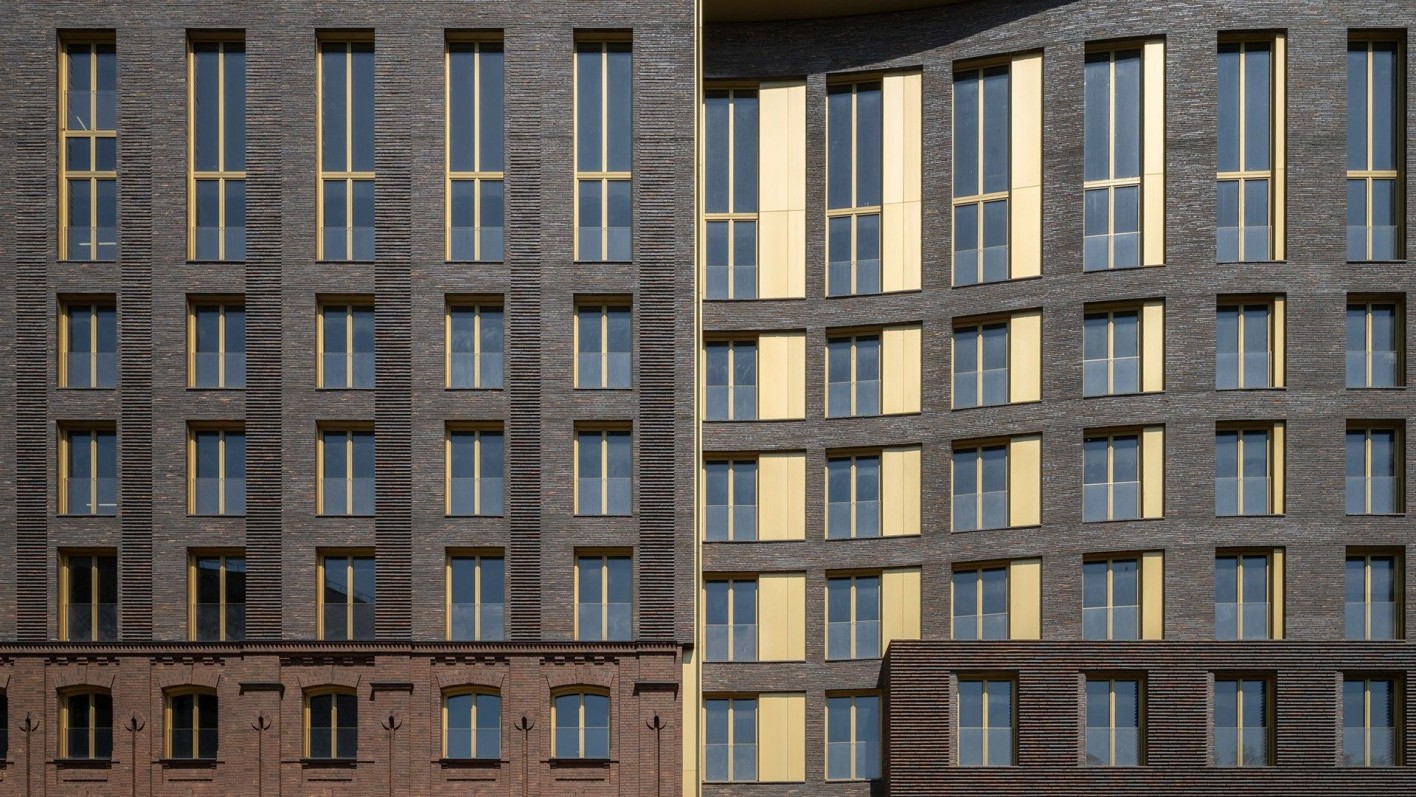 Клубный дом Тессинский 1