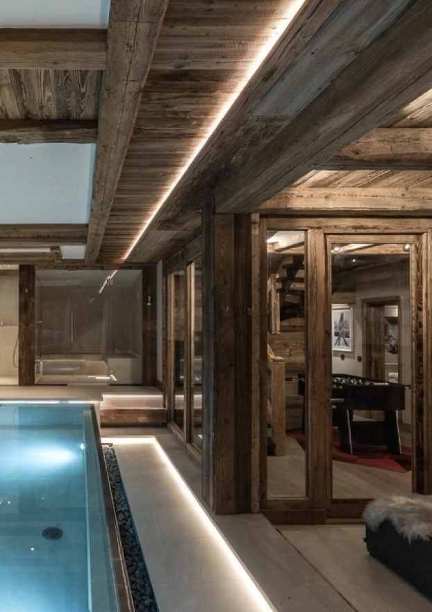 BENEFIT COLLECTION Sochi Chalet